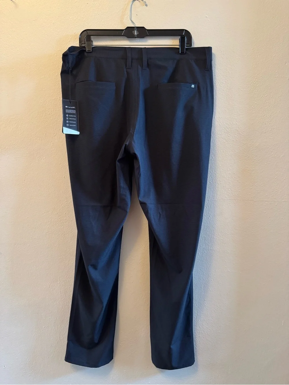 TravisMathew Gyoza Performance Golf Pants 36 Black Grey Pinstripe 1MT637